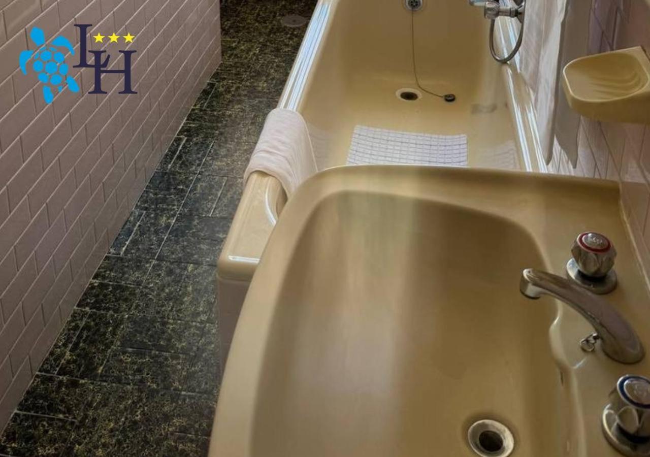Hotel Lora Rda Luxury Bordighera Oda fotoğraf