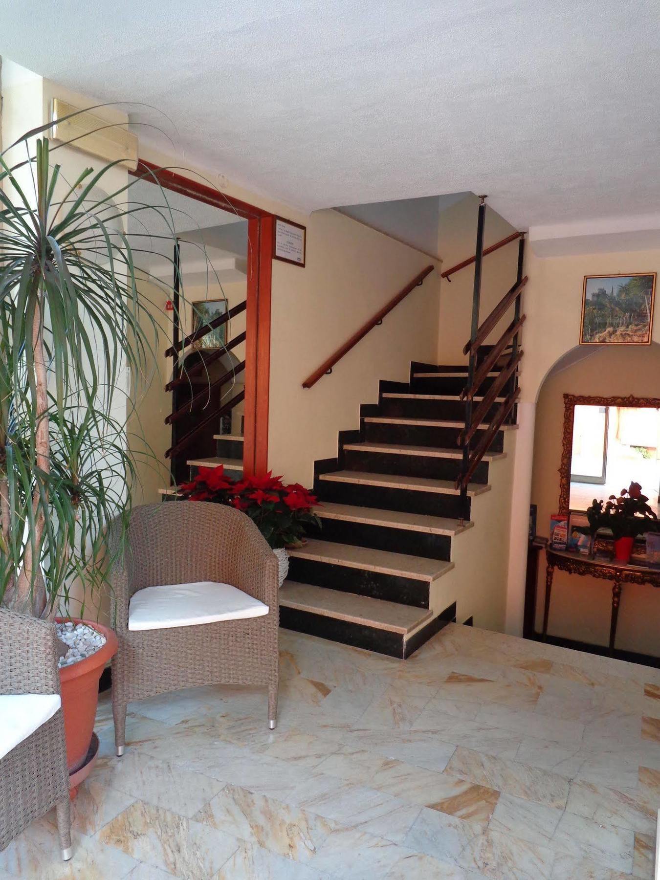 Hotel Lora Rda Luxury Bordighera Dış mekan fotoğraf