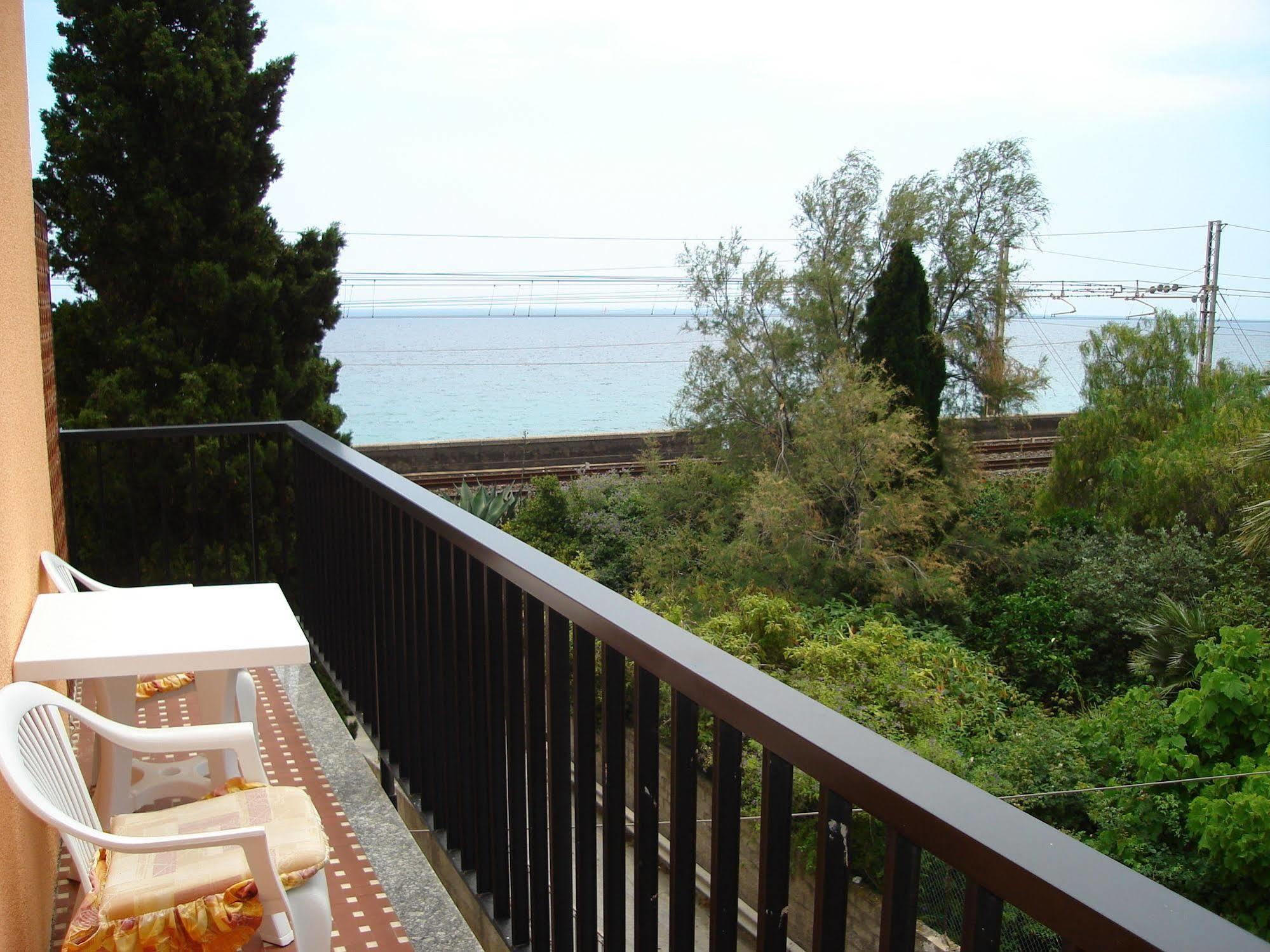 Hotel Lora Rda Luxury Bordighera Dış mekan fotoğraf